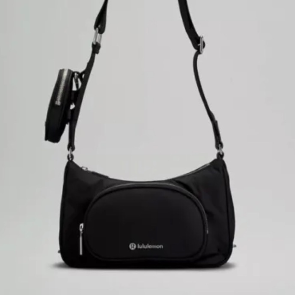 🔥🔥🔥LULULEMON CROSSBODY WITH NANO POUCH—-BLACK NEW WITH TAGS!!!